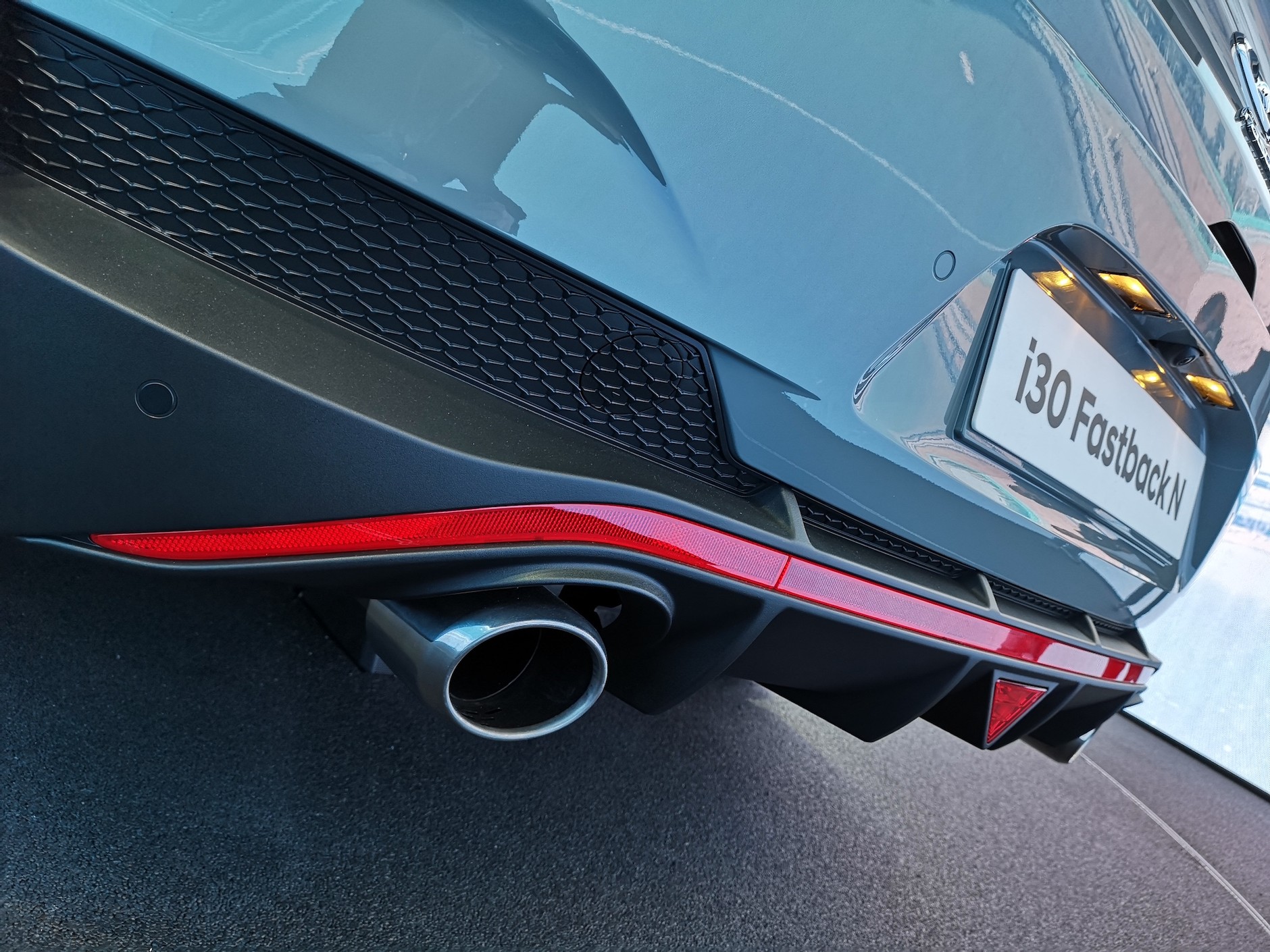 Hyundai na salonie samochodowym w Paryżu