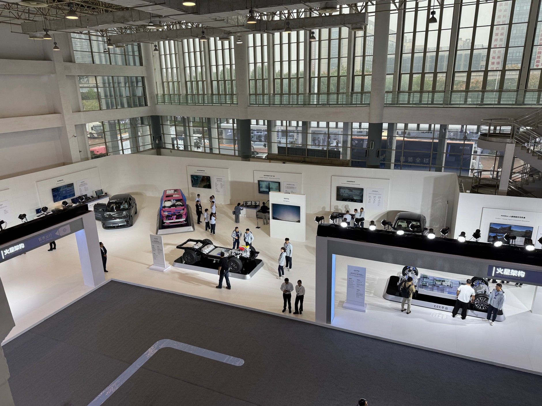 Nowe akumulatory, roboty, silniki i wiele innych. Chery pracuje nad wieloma innowacjami