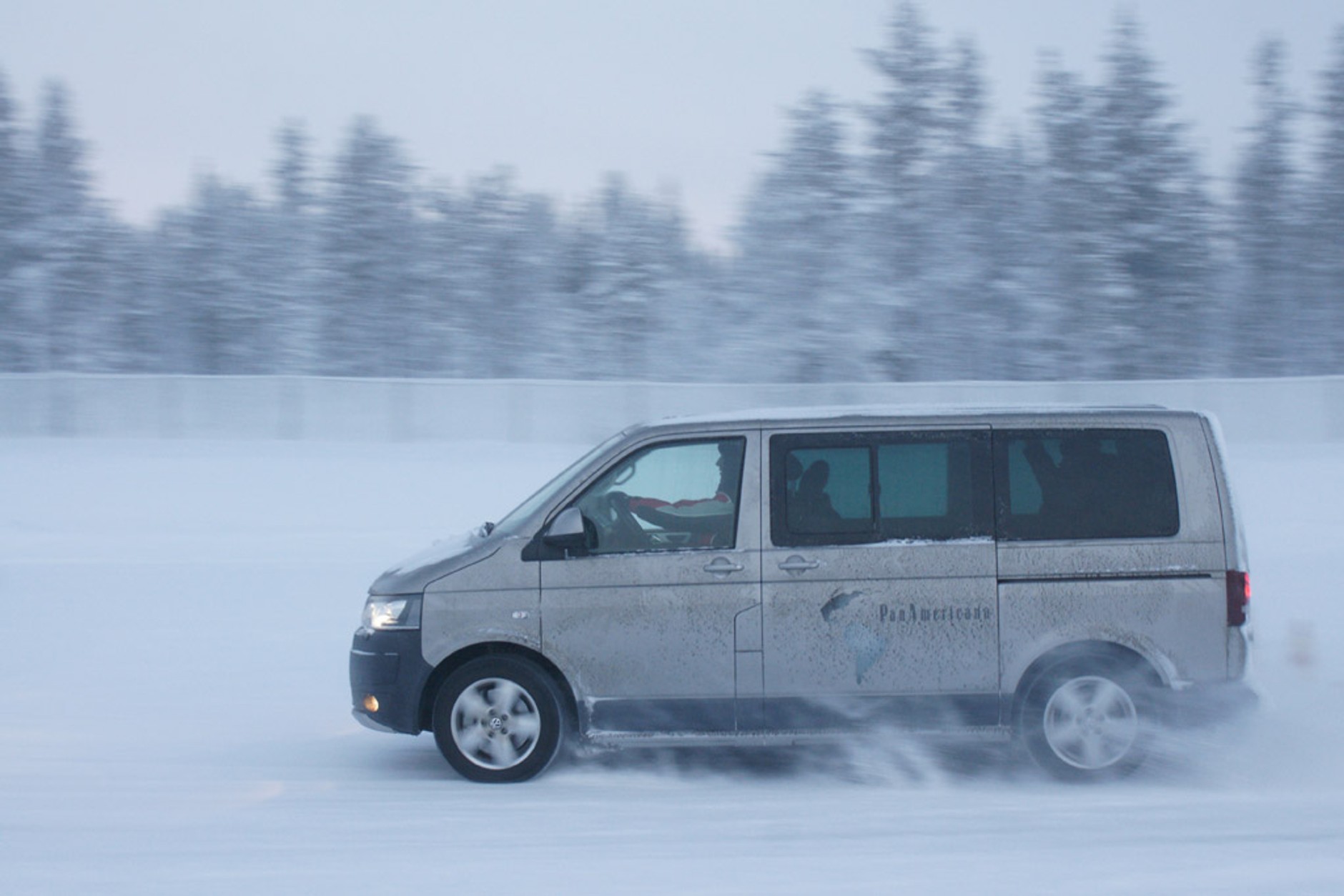 Volkswageny z napędem 4motion zdobywają Nordkapp