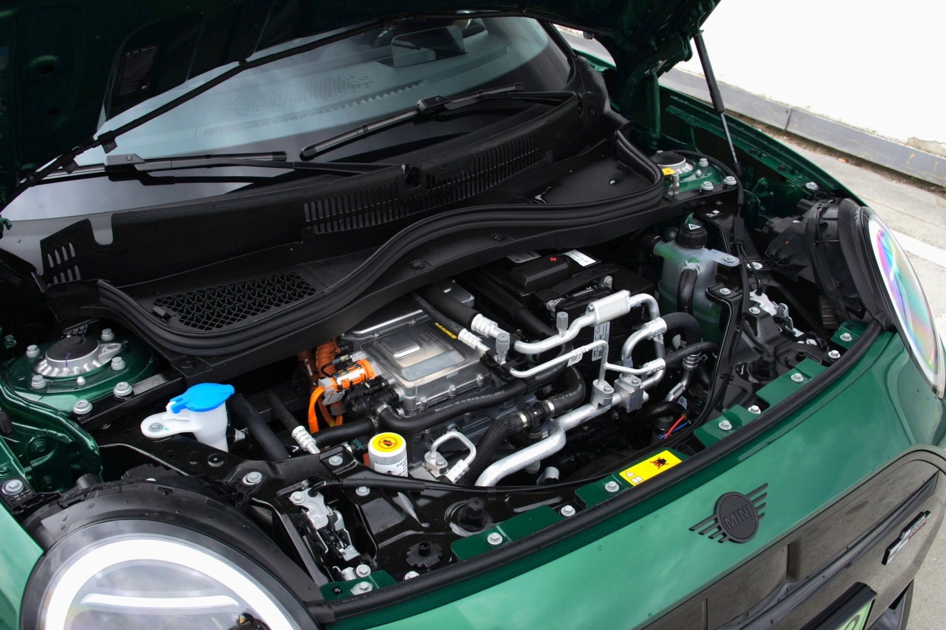 Mini John Cooper Works E (JCW)