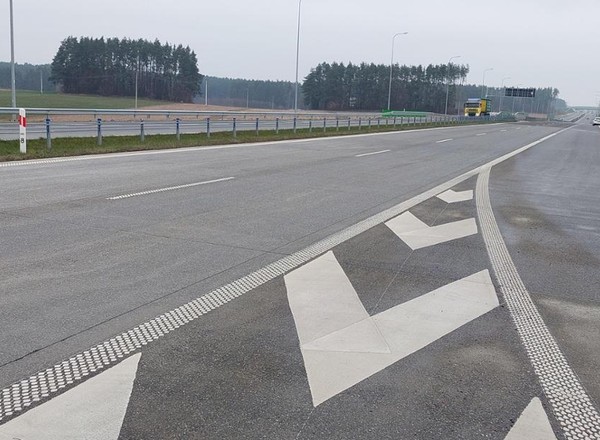 Od 3 czerwca poważne utrudnienia na S61. Wymienią betonowe płyty