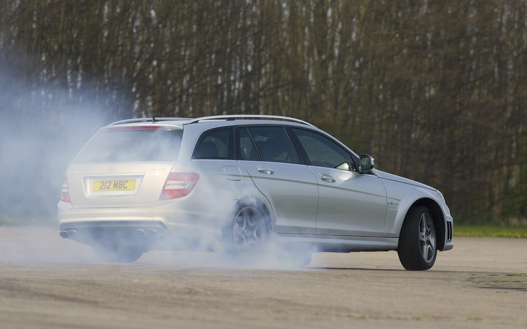 Mercedes C63 AMG