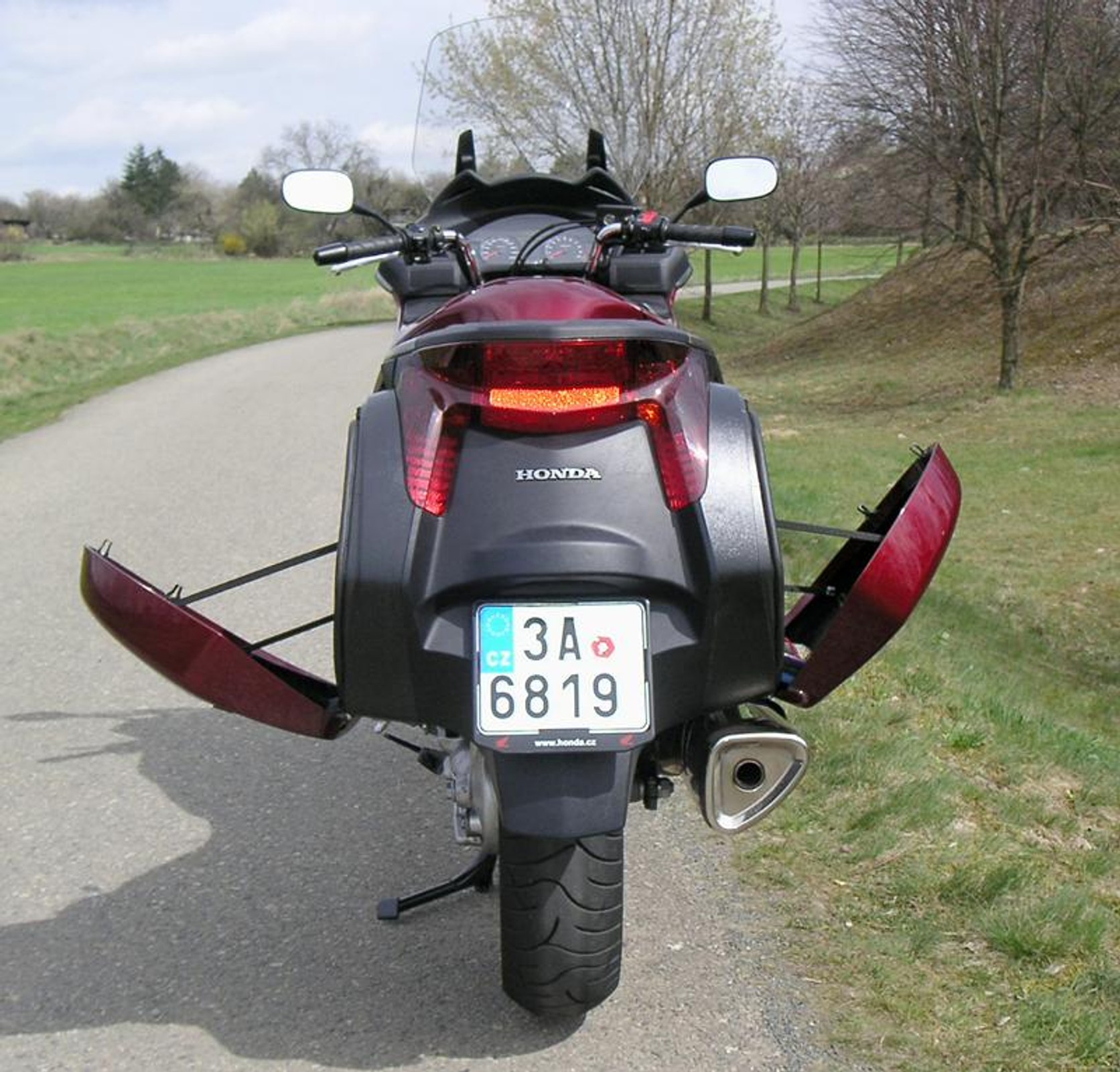 Honda NT700V Deauville – motorem na wakacje (test)