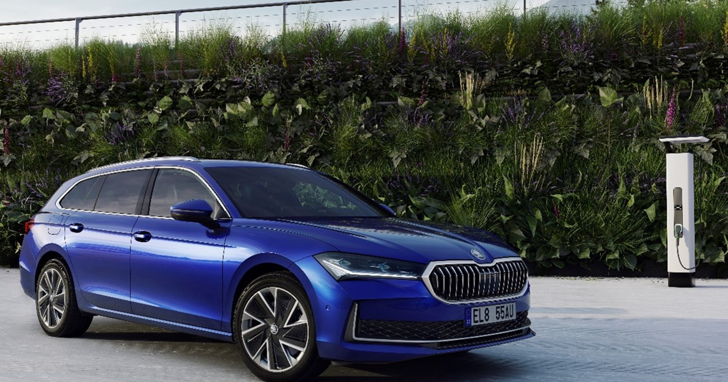 Skoda Superb Combi iV Plug-in Hybrid