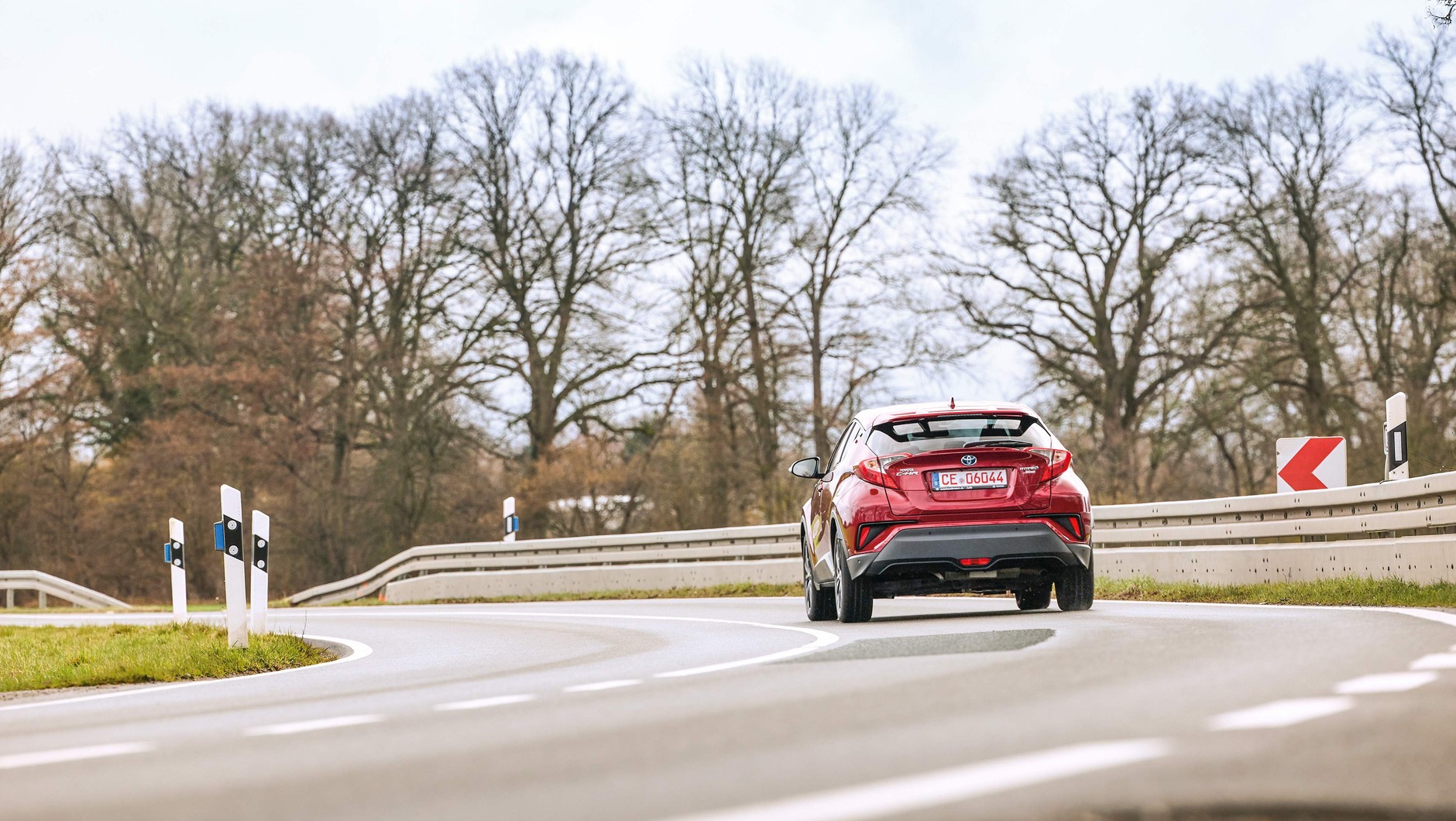 Toyota C-HR 1.8 Hybrid, 2012 r.