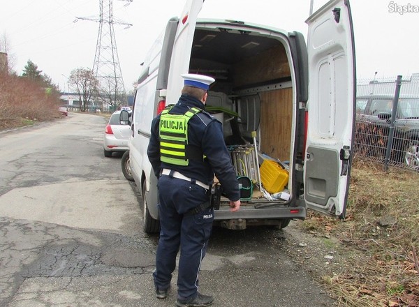 Kierowca zdziwiony tak samo jak policjanci. Jedna kontrola wykazała 20 usterek