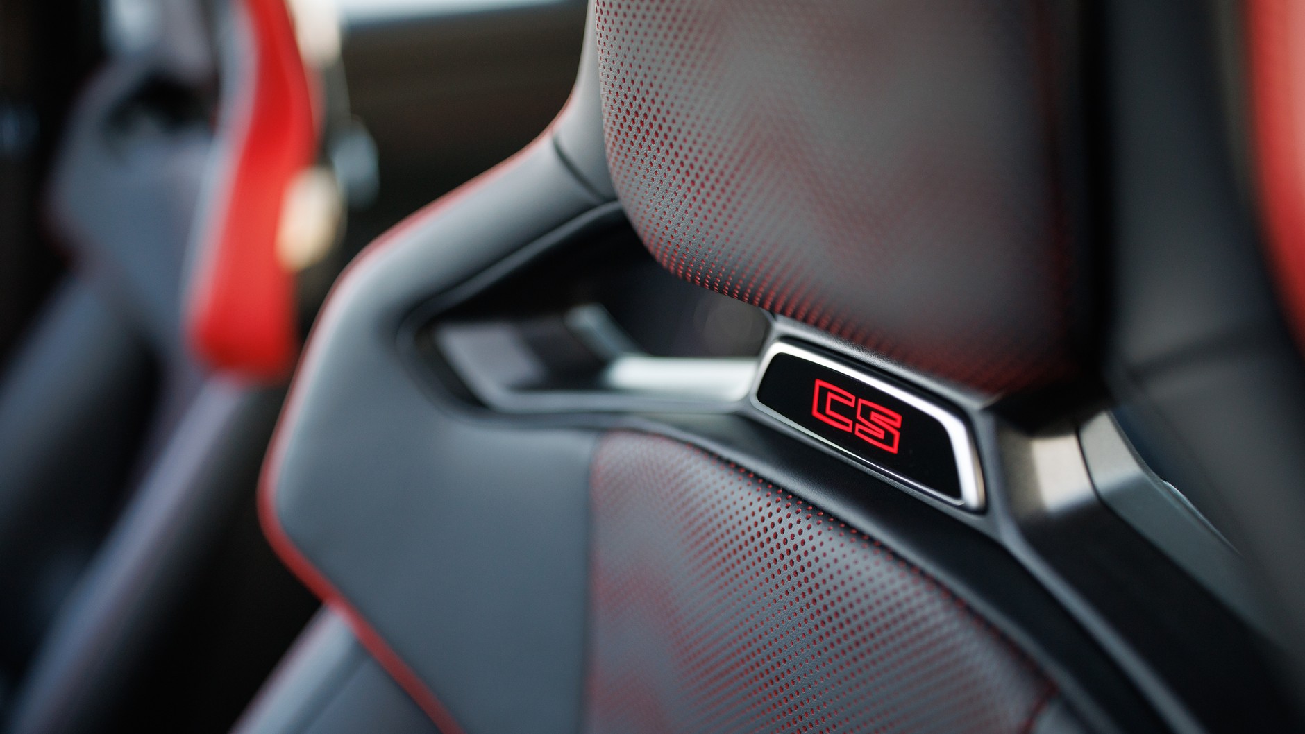 BMW M3 CS Handschalter