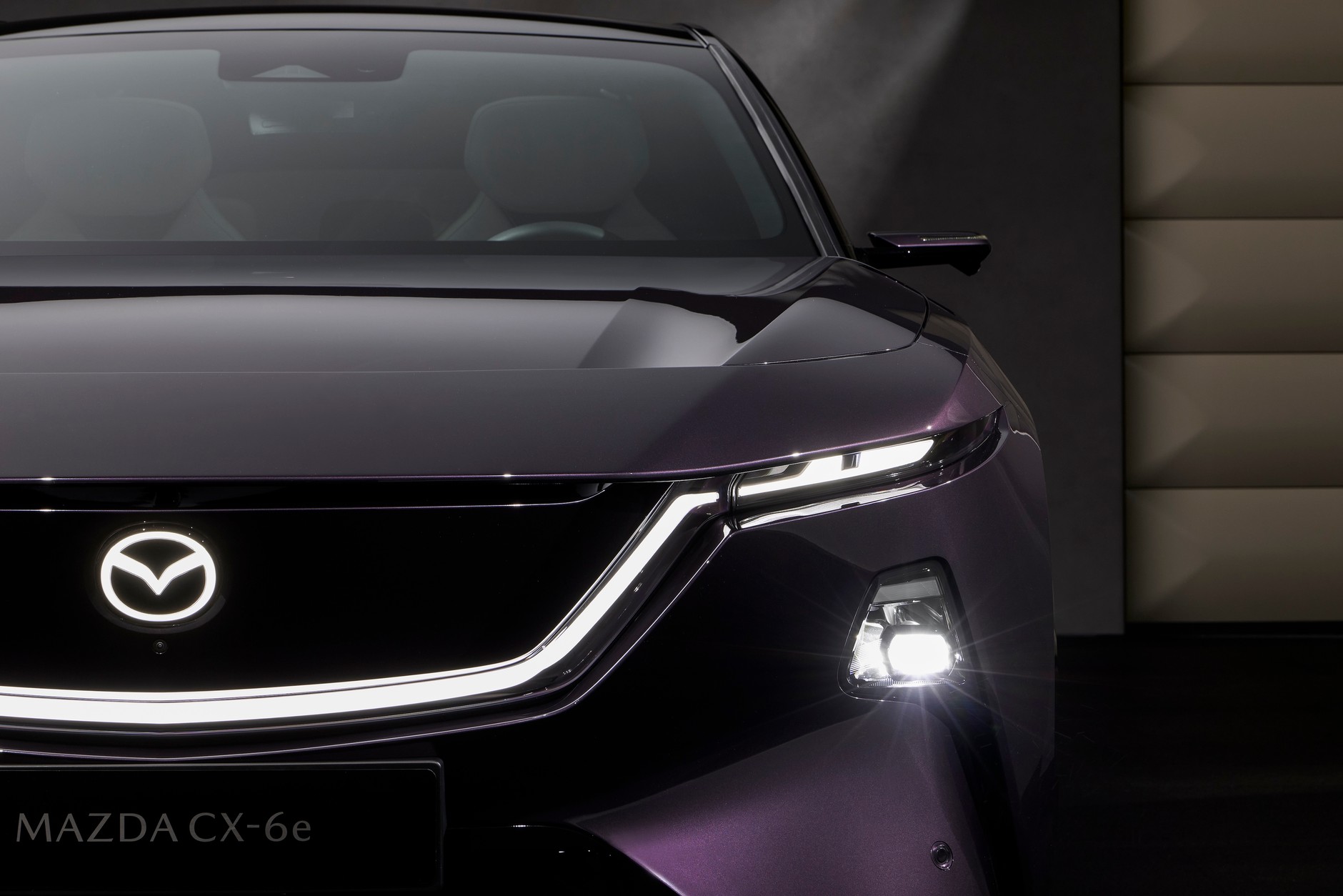 Mazda CX-6e