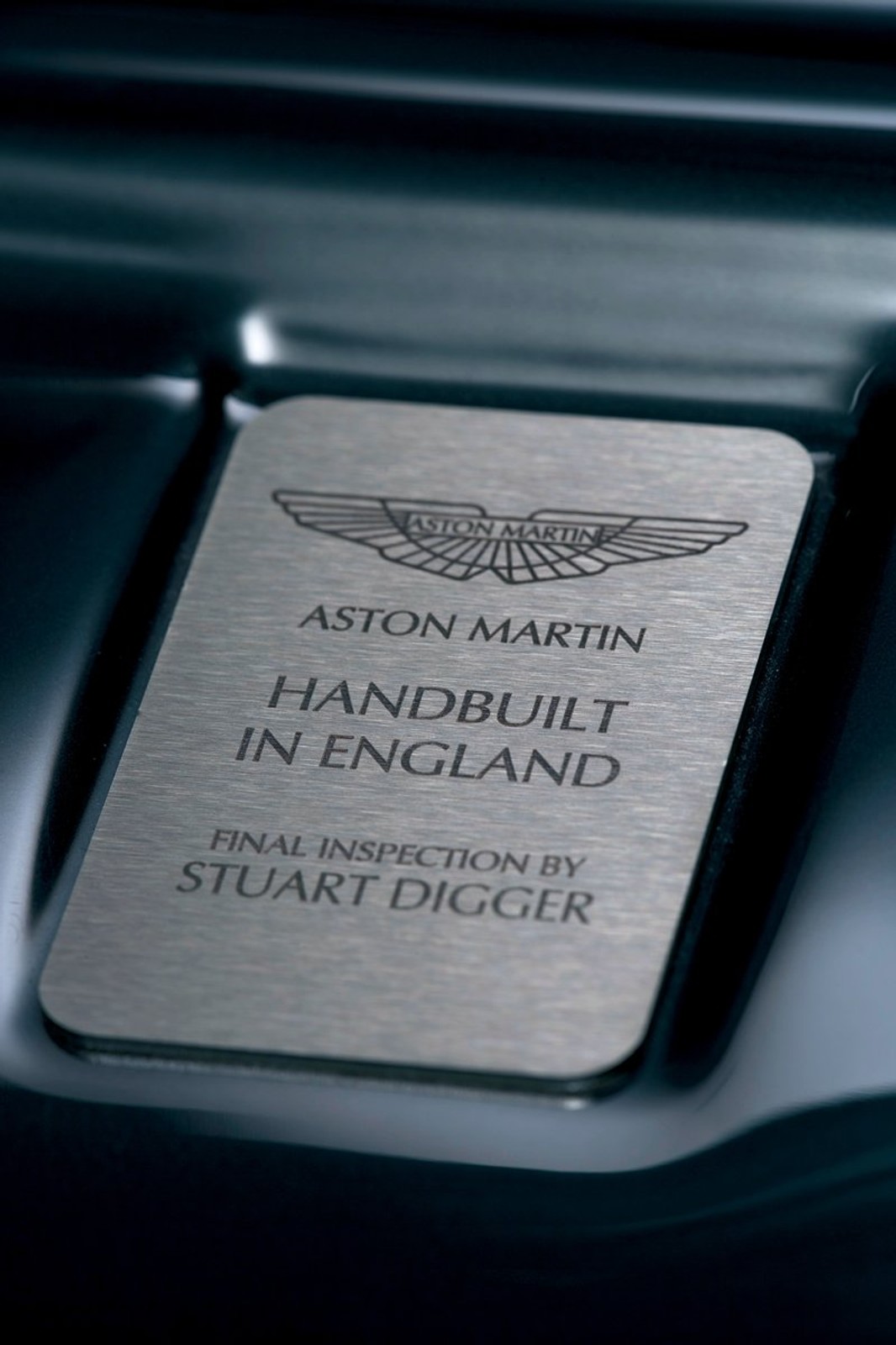 Genewa 2008: Aston Martin Rapide potwierdzony, produkcją zajmie się Magna Steyr