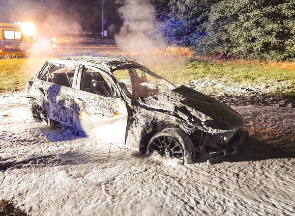 Nagrywali, jak pędzą 220 km na godz. Jedna osoba zginęła [WIDEO]