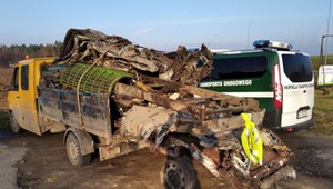 Złom przeładowany złomem. ITD zatrzymała niebezpieczny transport