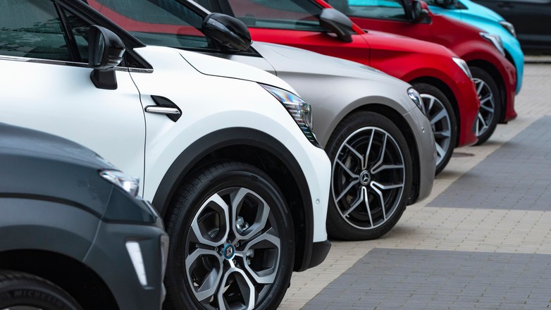 Sprzedaż samochodów