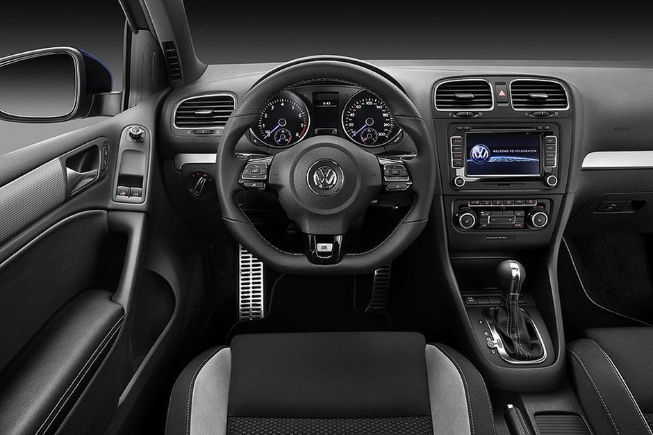 VW Golf R - Najgorętszy z Golfów ujawniony!
