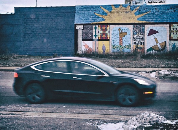 Tesla Model 3 - tajny test w Detroit