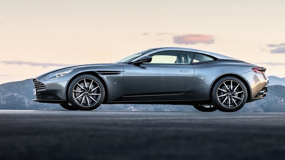 Aston Martin DB11