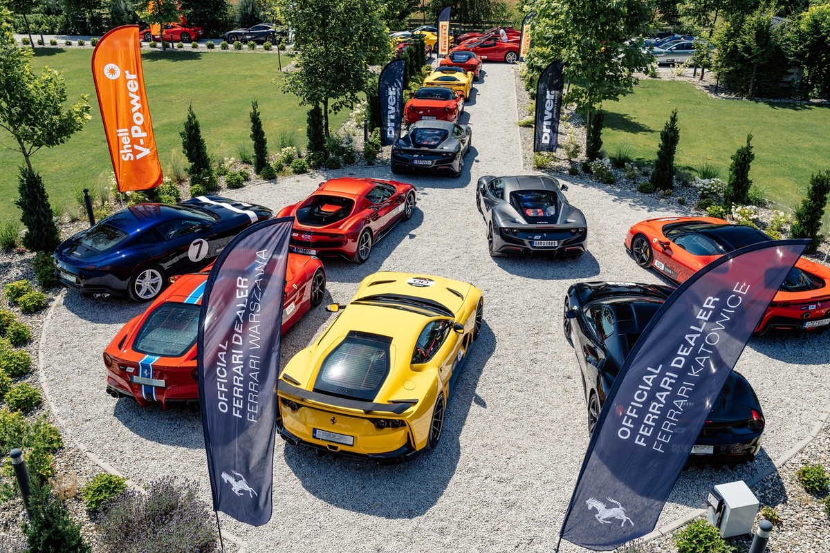 Wyciągną z garaży wyjątkowe auta i mocno je przewietrzą. Prawie 30 Ferrari na trasie