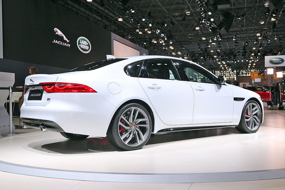 Jaguar XF