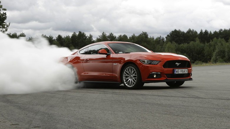 Ford Mustang GT - stara dobra szkoła
