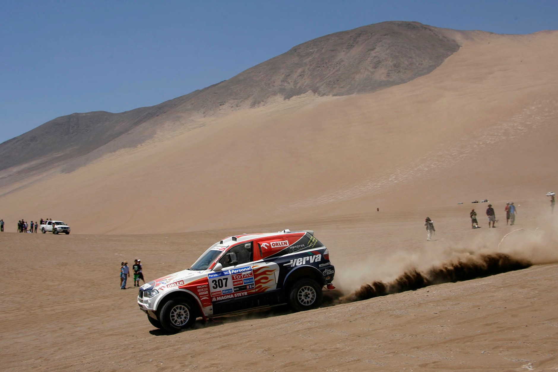 Rajd Dakar 2011: dobra postawa Polaków, Hołowczyc z otwartymi drzwiami (5.etap, wyniki, fot. Willy Weyens)