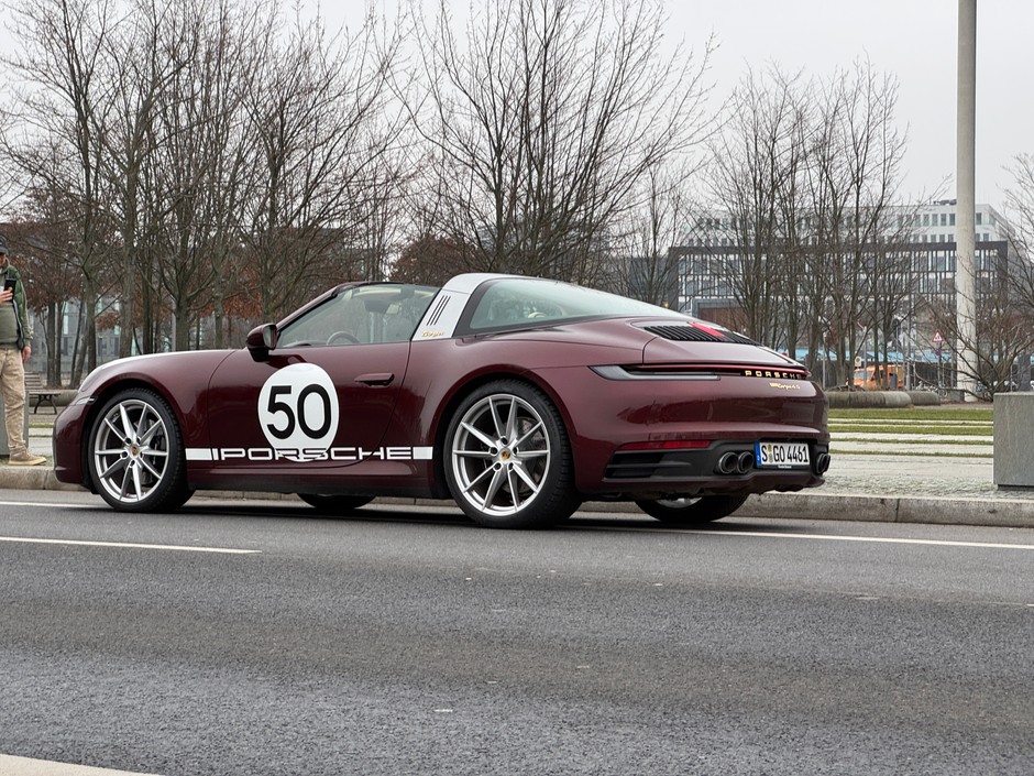 Porsche 911 Targa 4S Heritage Design Edition