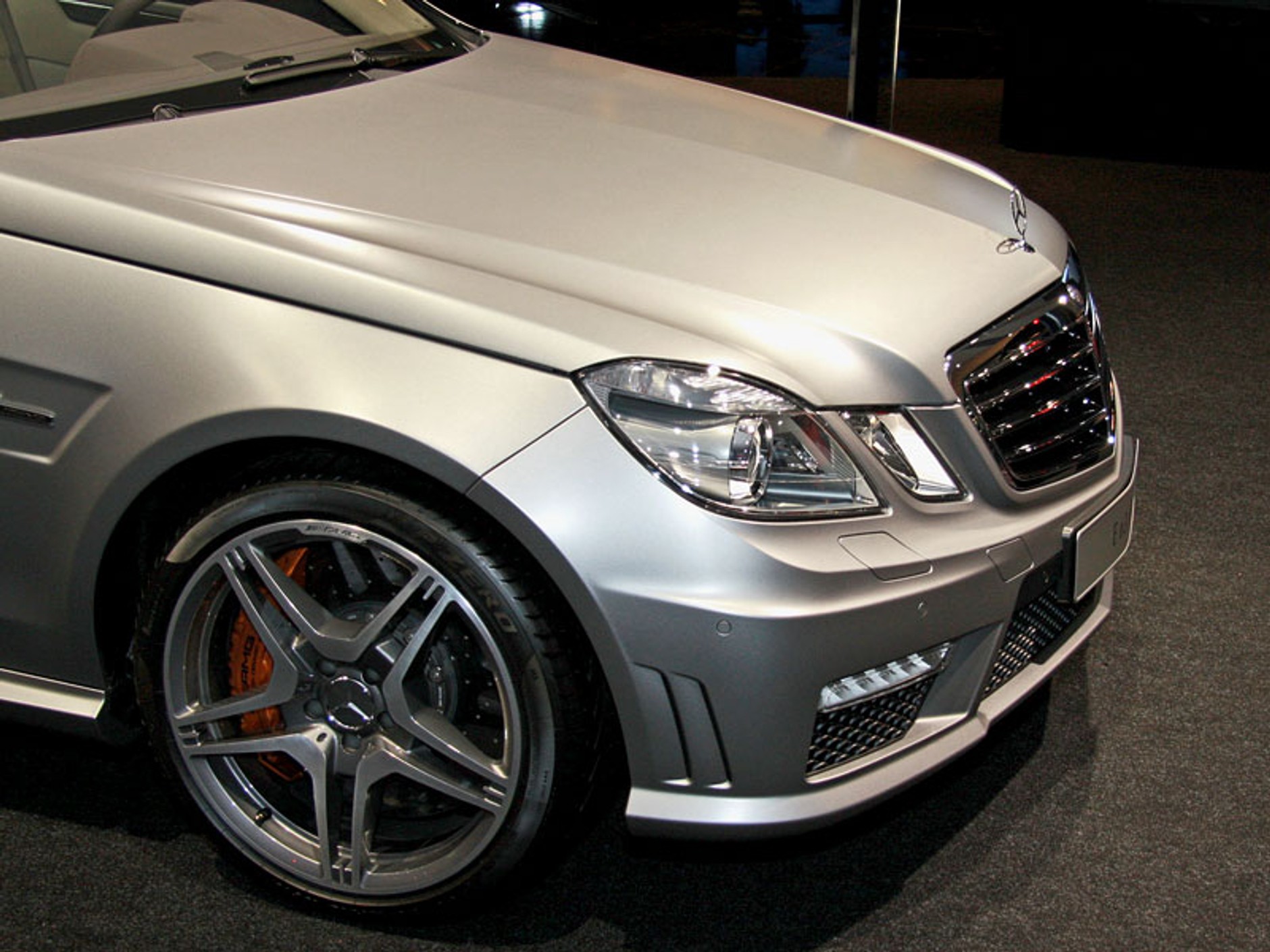 IAA Frankfurt 2009: Mercedes-Benz E 63 AMG T – pierwsze wrażenia, fotogaleria
