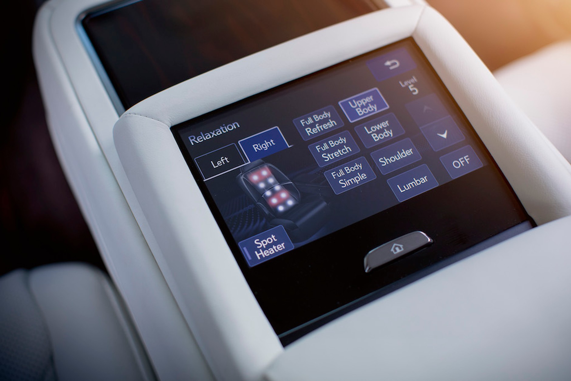 Lexus 500h – pierwsze jazdy