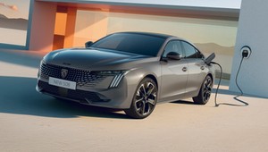 Nowy Peugeot 508. Po liftingu dostał jeszcze więcej "kłów"
