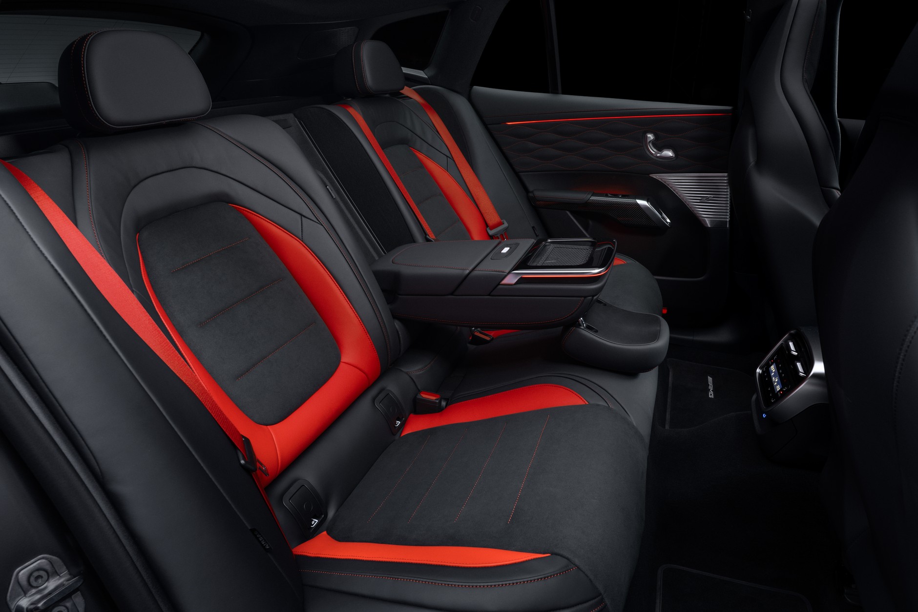Mercedes-AMG GT SUV 2026