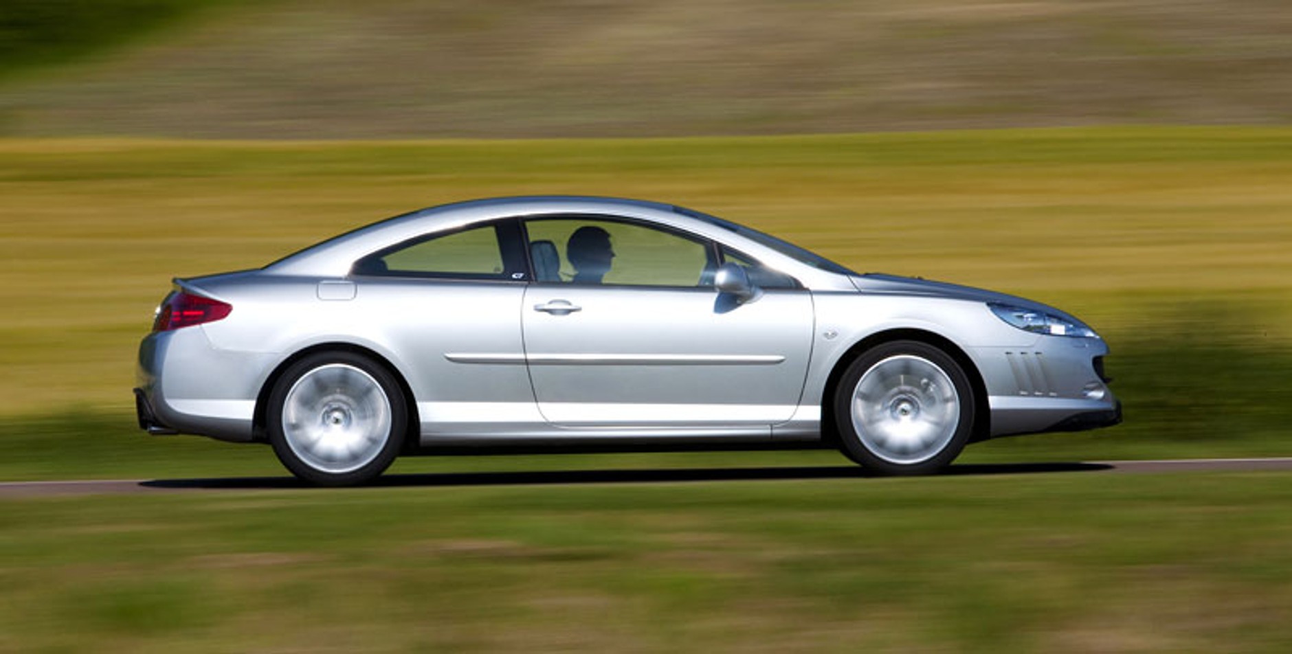 Peugeot 407 Coupé 3,0 V6 HDi: najmocniejszy seryjny Peugeot