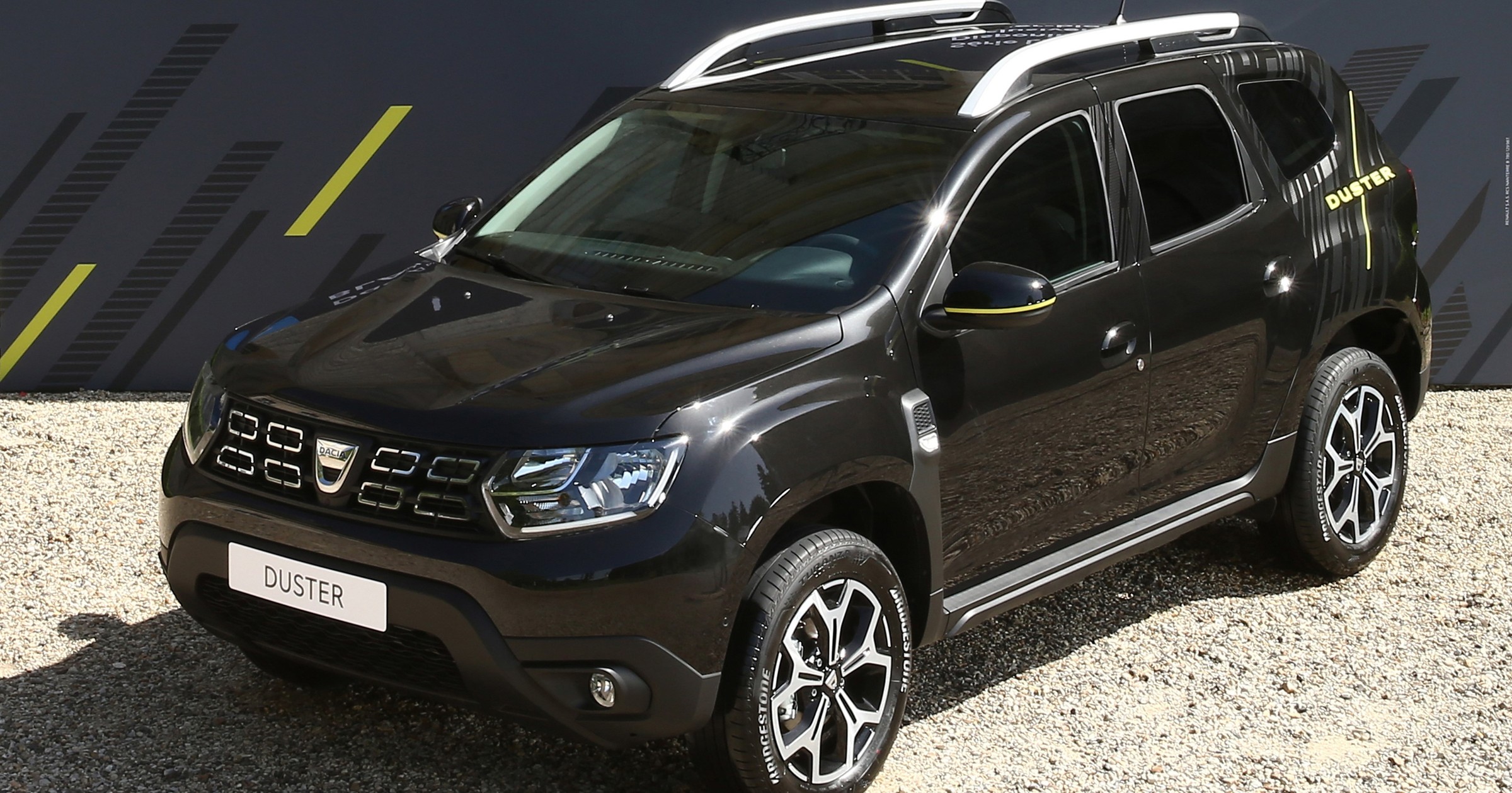 Dacia Duster Black Collector