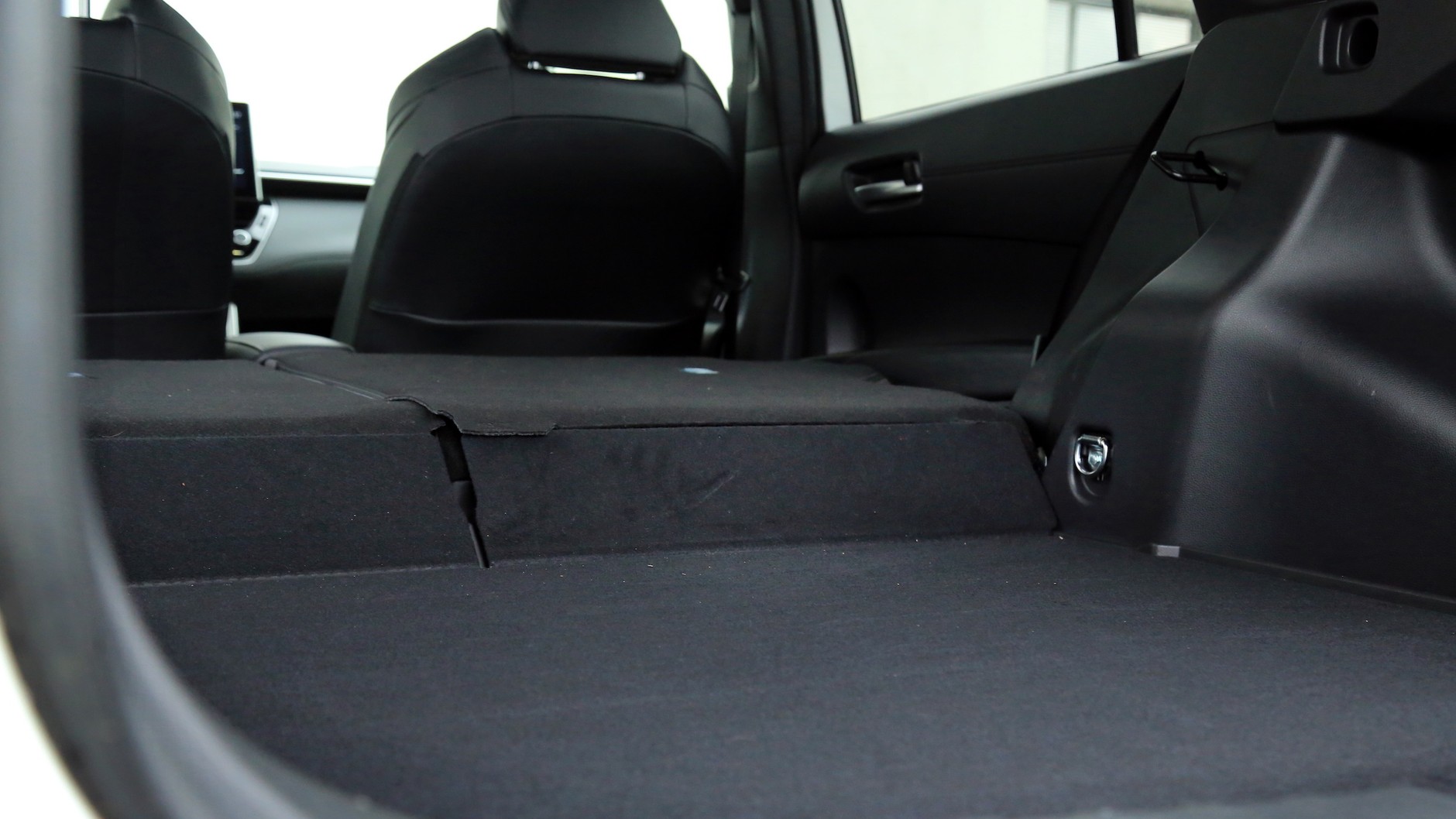 Toyota Corolla Cross 2.0 Hybrid AWD-i (2022 r.)