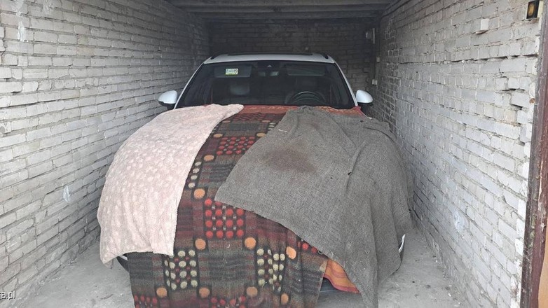 Policjanci odzyskali skradzione Porsche