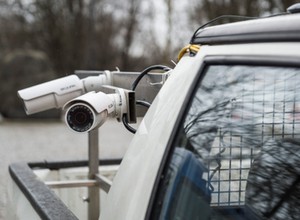 Auta z kamerami mają usprawnić kontrolę opłat za parkowanie
