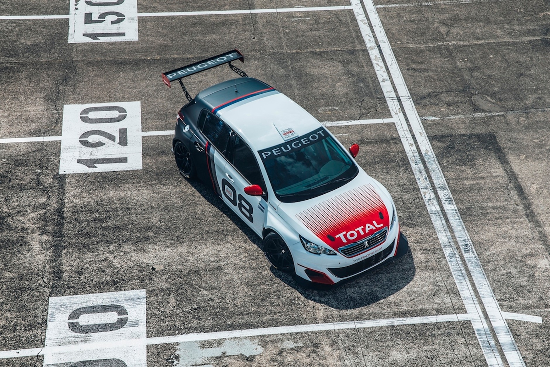 Peugeot ściśle związany ze sportem