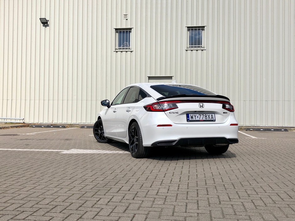 Nowa Honda Civic e:HEV Advance