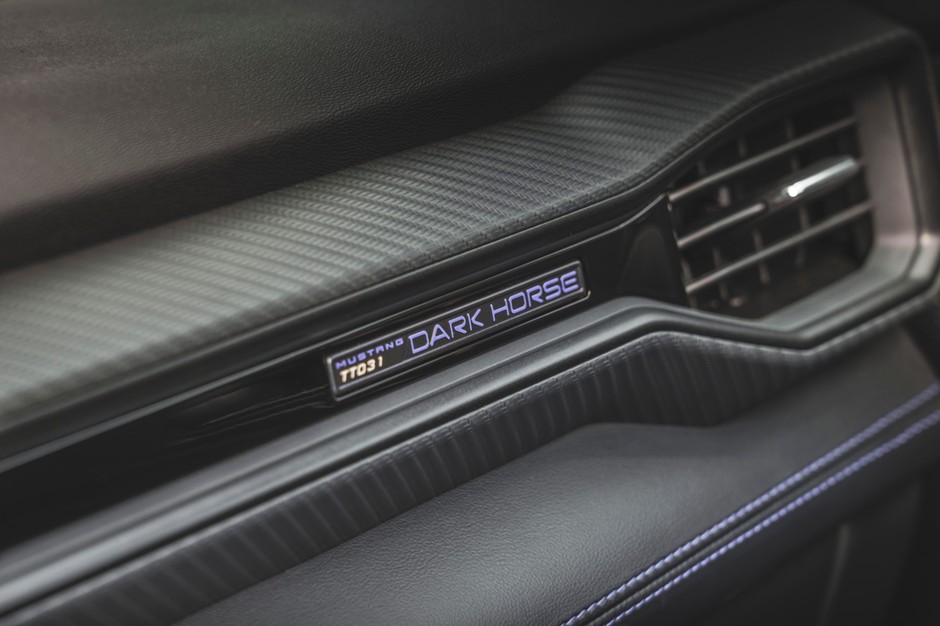Ford Mustang Dark Horse