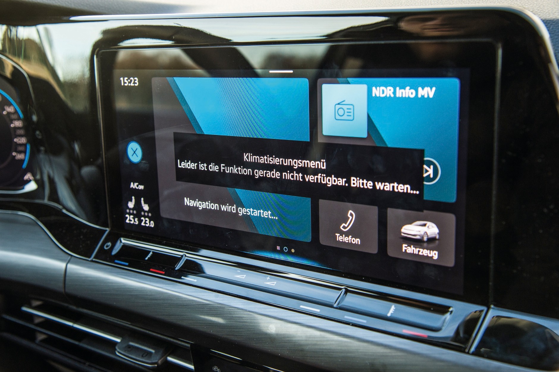 Porównanie: VW Golf VIII kontra BMW serii 1, Kia Ceed, Mercedes klasy A i Opel Astra