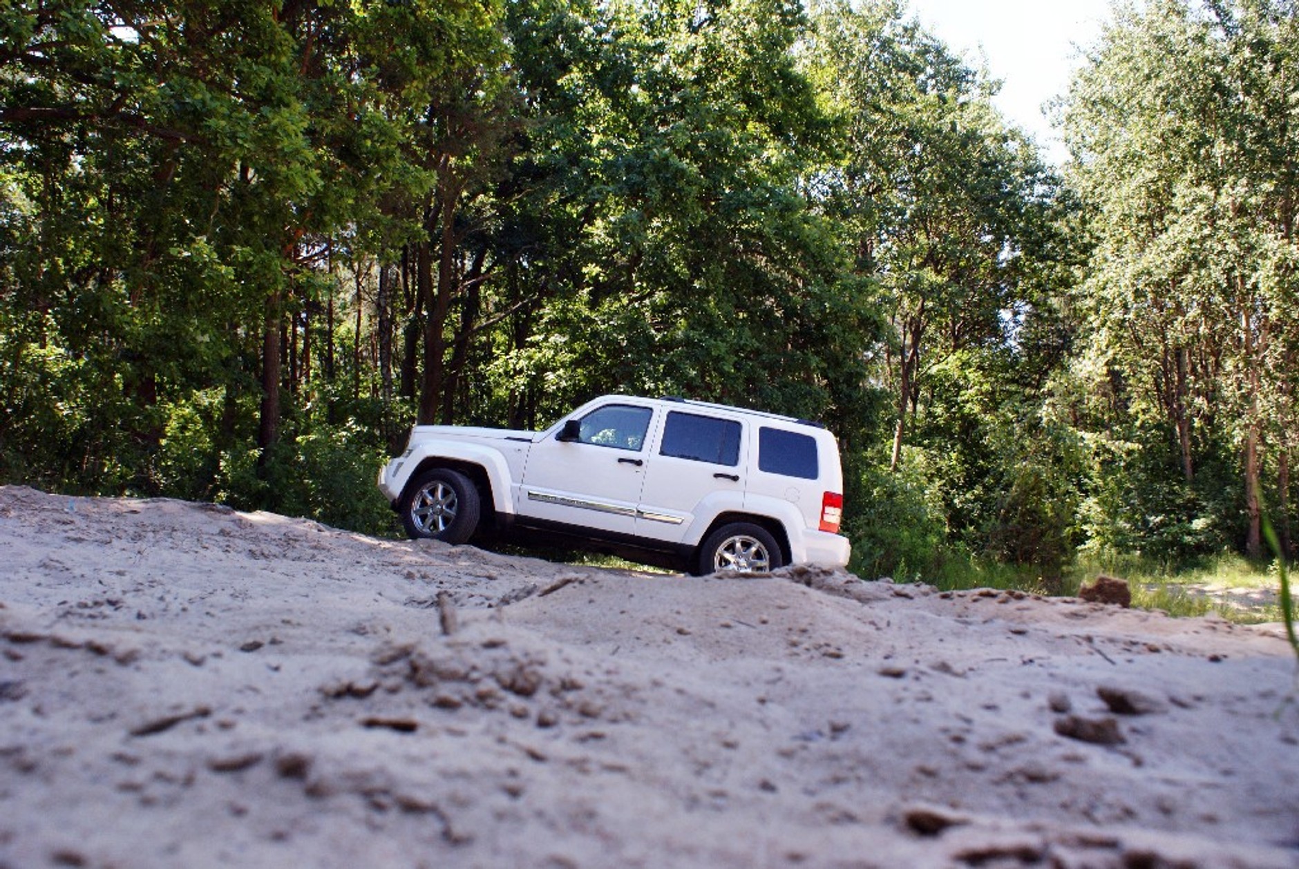 Jeep Cherokee: luksus w błocie