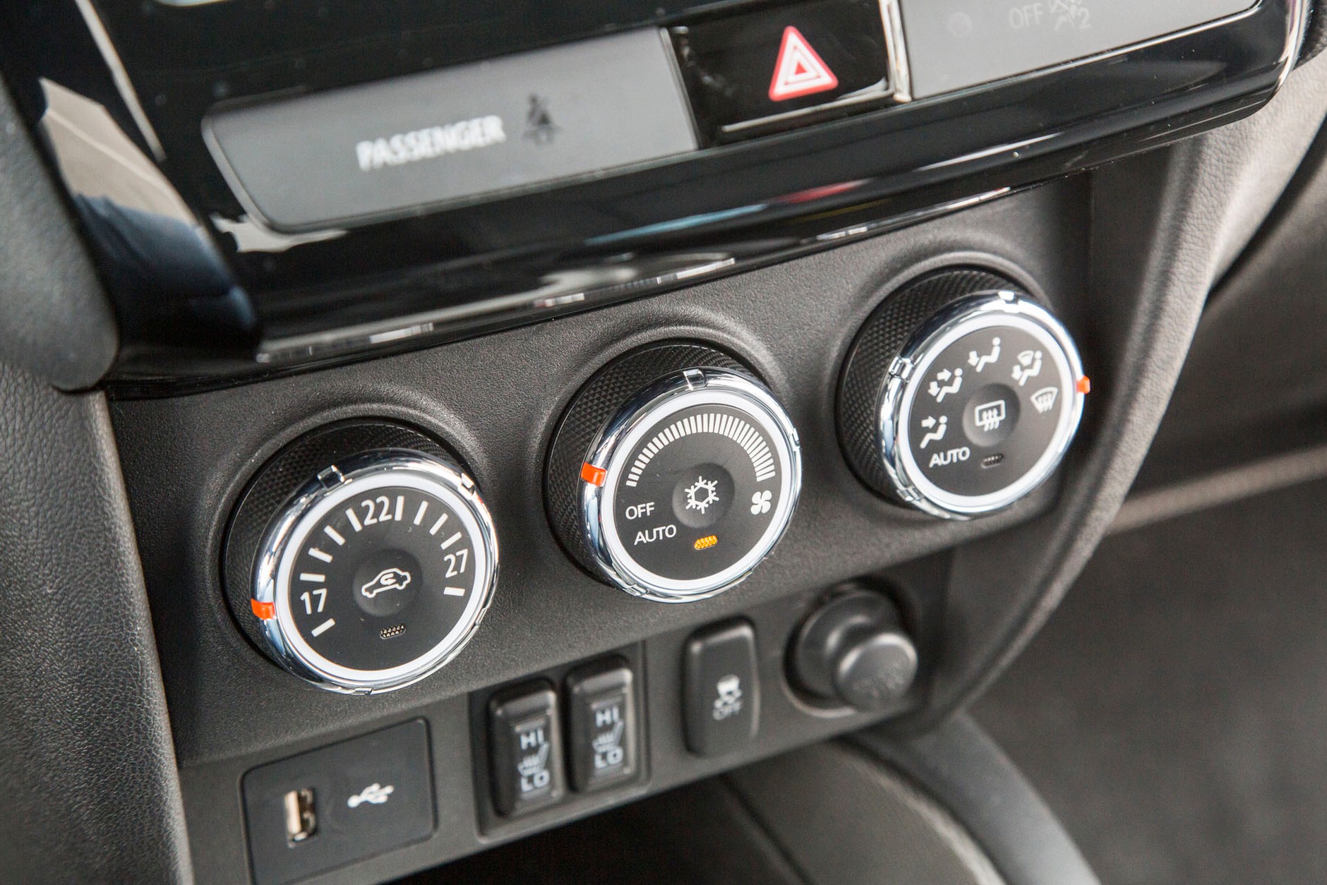 Dacia Duster kontra Mitsubishi ASX - który SUV za 80 000 zł będzie lepszym wyborem