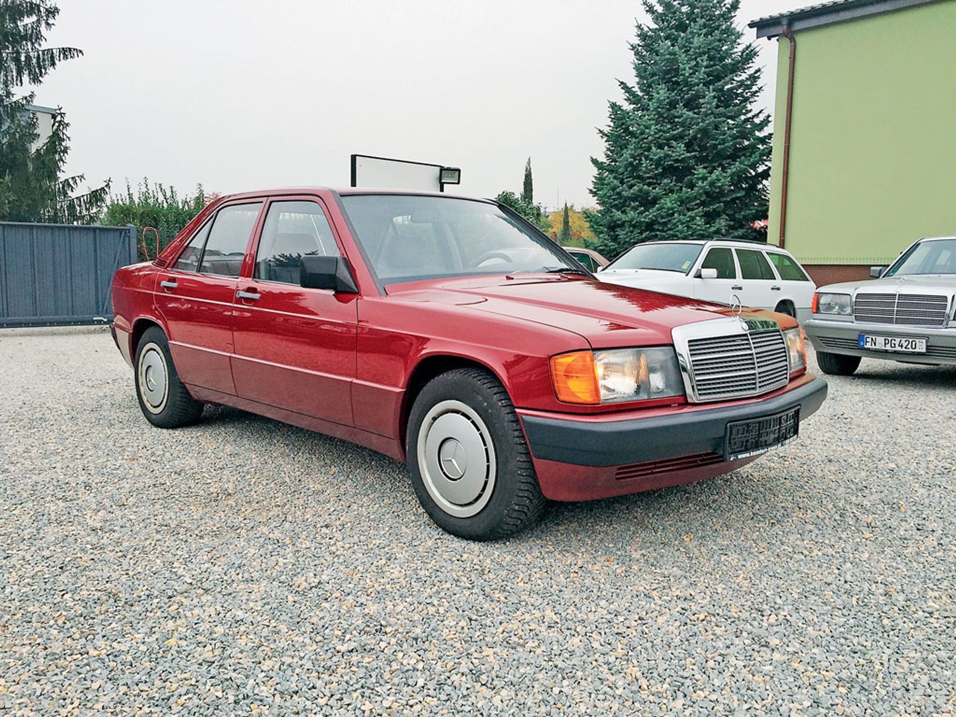 Kupujemy klasyka z ogłoszenia - niedoceniany Mercedes 190D