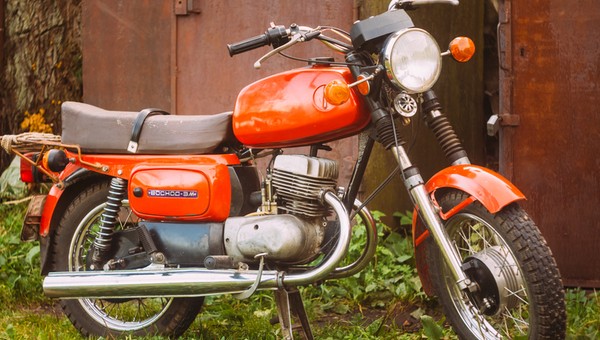 Radziecki kultowy motocykl Woschod 3-M. Fabryka rozpoczyna zarzuconą w przeszłości produkcję jednośladów