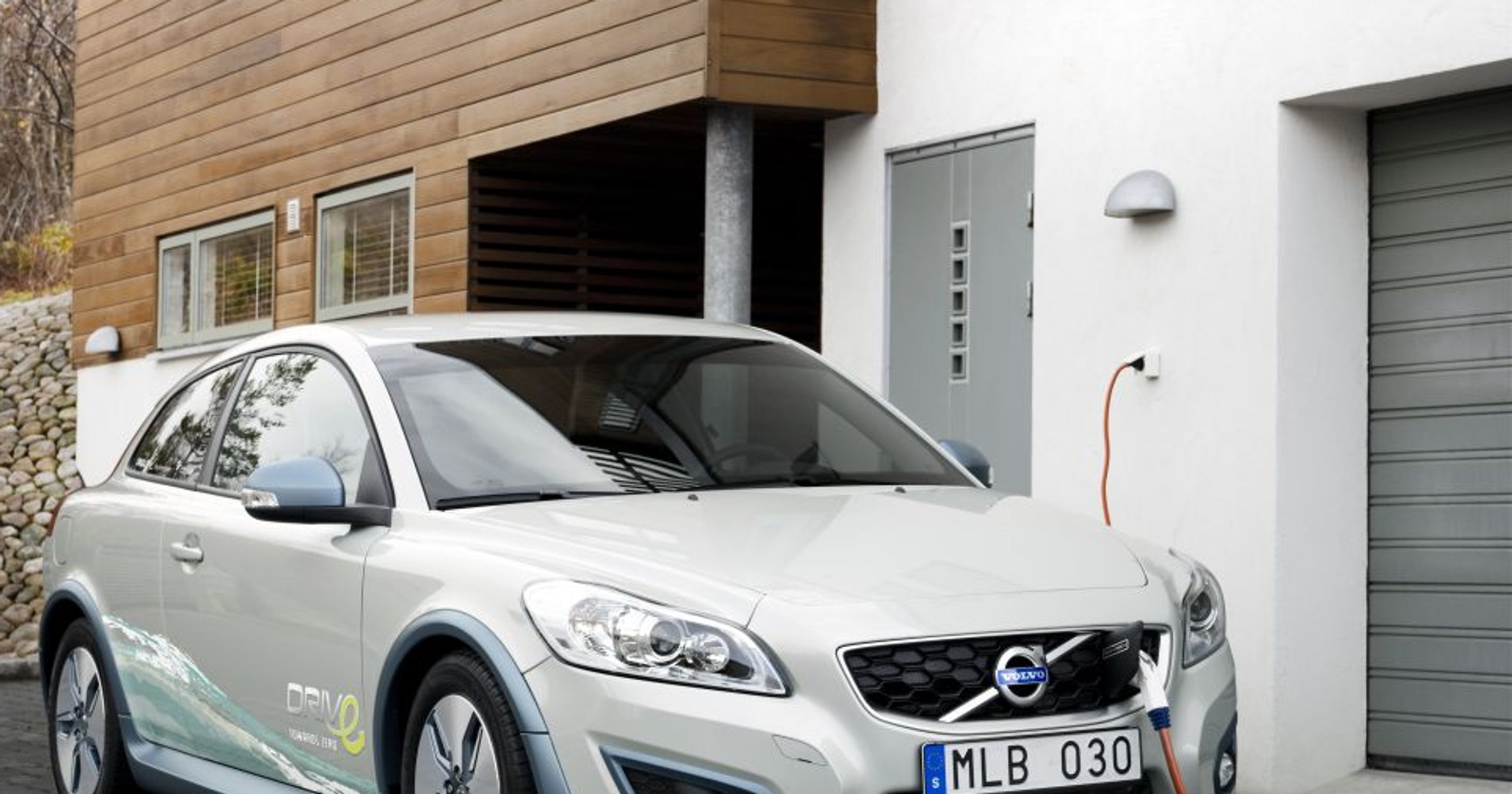 Volvo C30 - Elektryczna odmiana pojawi się na drogach w 2011 roku