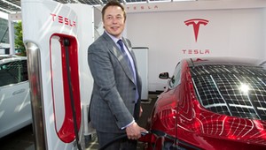 Elektryczna Tesla 3 z FSO. Elon Musk zainwestuje w Polsce