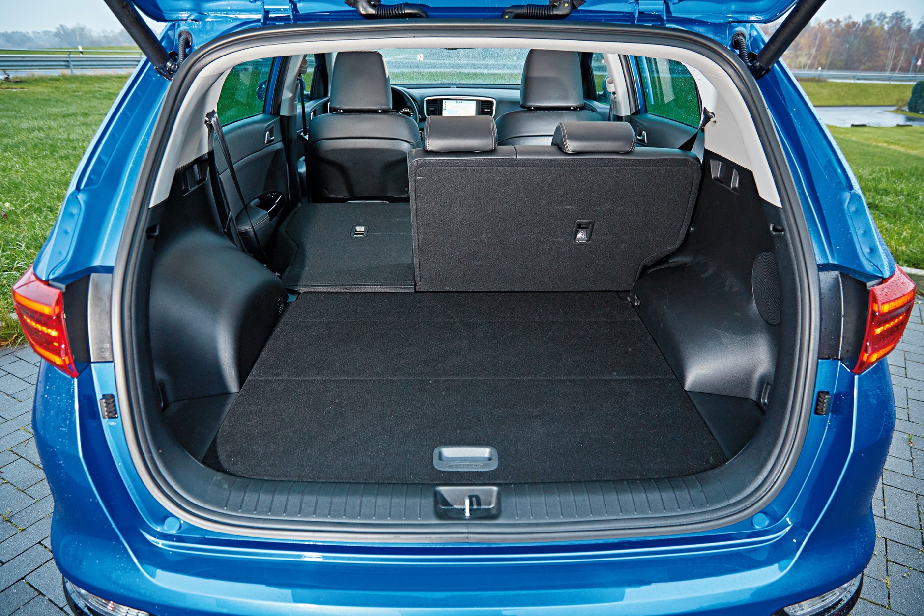 Porównanie par SUV-ów od Opla, Kii, Suzuki, Mini i BMW