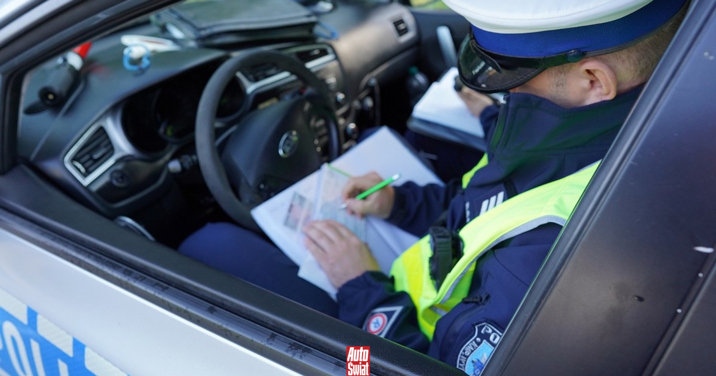 Polscy kierowcy mają nowy sposób na unikanie punktów karnych. Jest zgodny z prawem