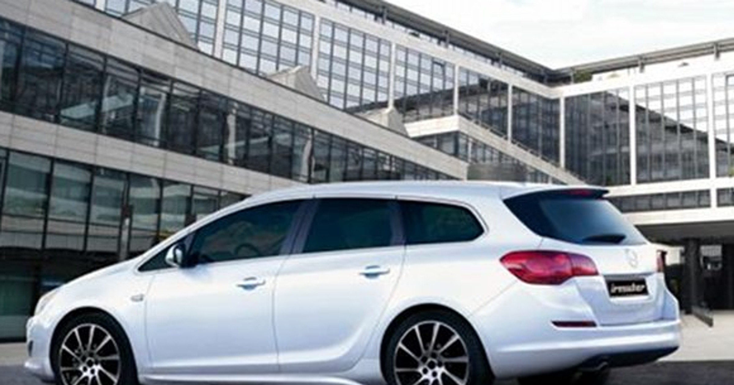 Opel Astra Sports Tourer od Irmschera