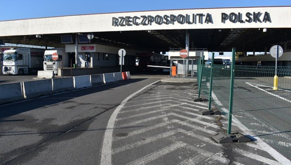 Służby Celne przechwyciły ładunek o wartości 12 mln zł. Przemyca się go w zbiornikach LPG