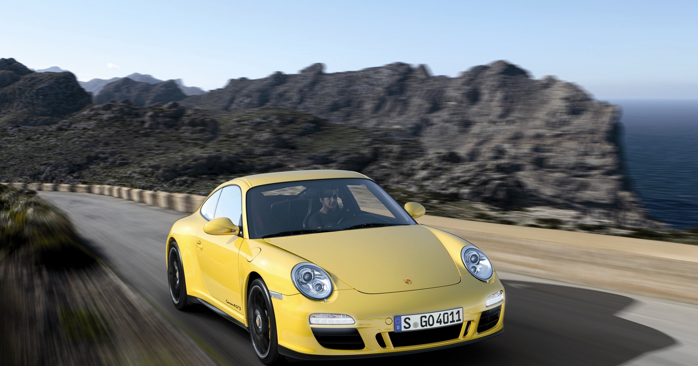 Porsche 911 4 GTS