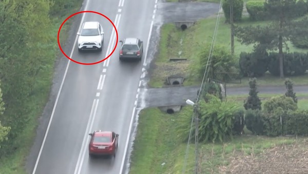 Ostrzegali innych kierowców przed kontrolą. Posypały się mandaty "z nieba"