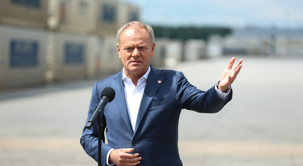 Sławków - wizyta premiera Donalda Tuska na terenie Euroterminala w Sławkowie